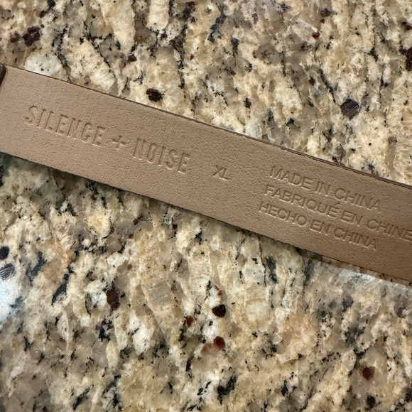 Silence + Noise Brown Western Belt NWOT size XL - Picture 4 of 4